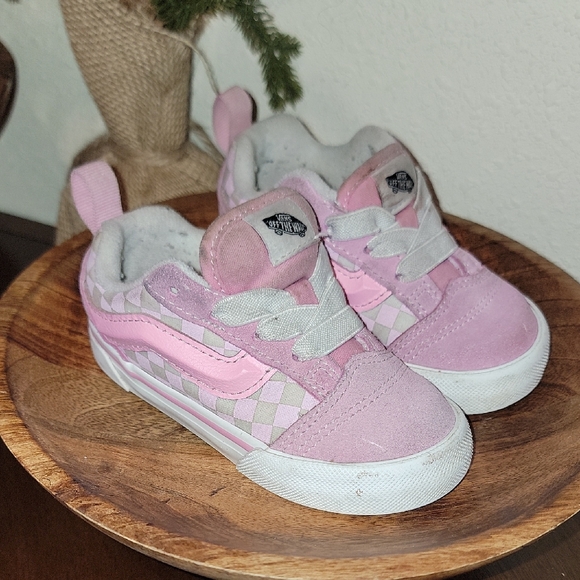5 Pair Size 7 Toddler Girl Shoe Lot Vans, Crocs, Cat And Jack Pink - Picture 2 of 11